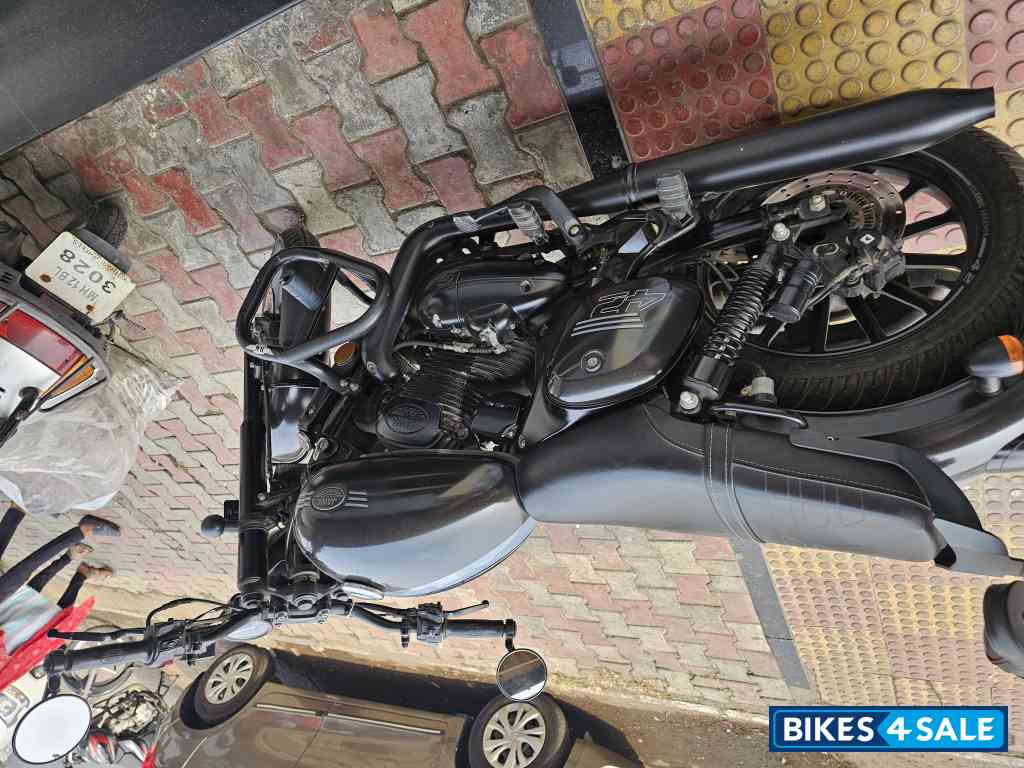 Jawa 42 Dual Channel ABS AllStar Black Jawa 42 Dual Channel ABS AllStar Black