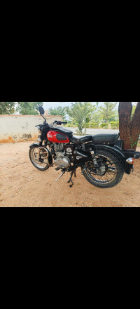 Royal Enfield Classic 350 Redditch Red 2017 Model