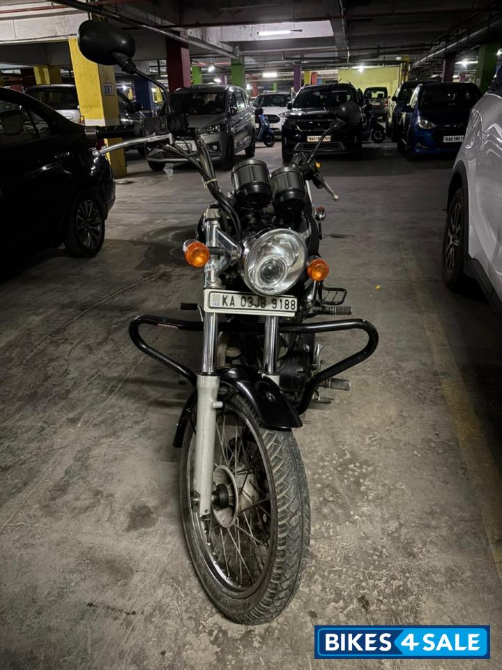 Matt Black Royal Enfield Thunderbird 350 Matt Black Royal Enfield Thunderbird 350