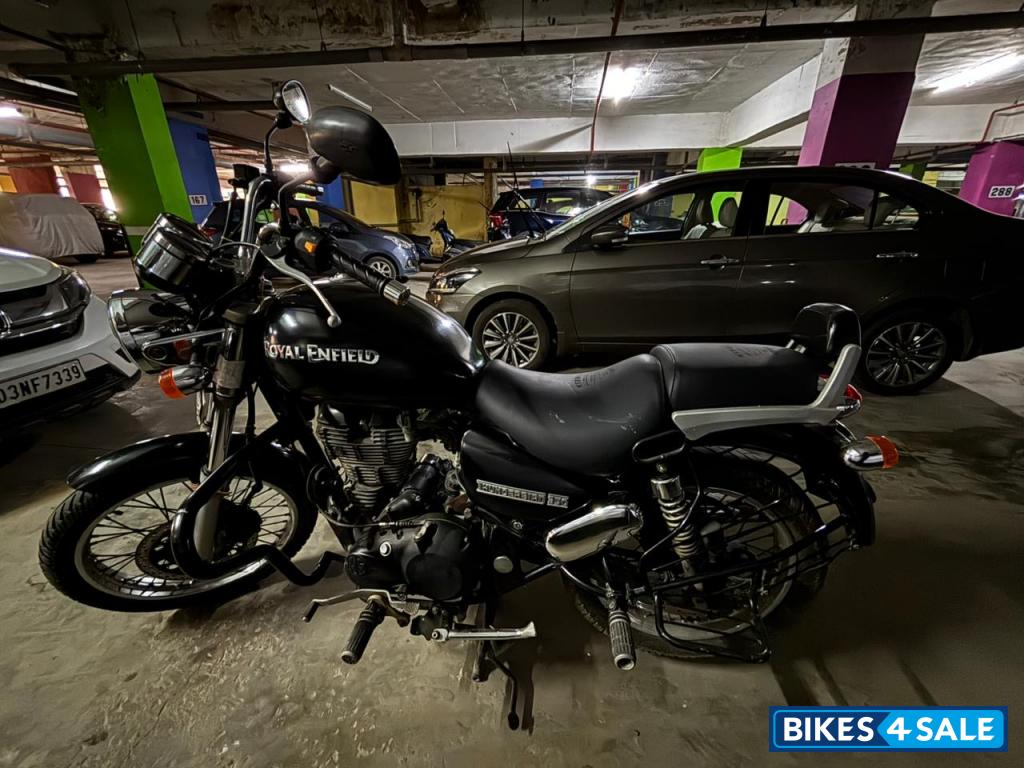 Matt Black Royal Enfield Thunderbird 350 Matt Black Royal Enfield Thunderbird 350