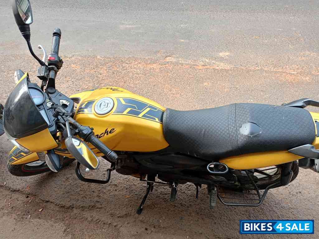 Yellow TVS Apache RTR 160 Yellow TVS Apache RTR 160