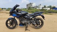 Bajaj Pulsar 220F