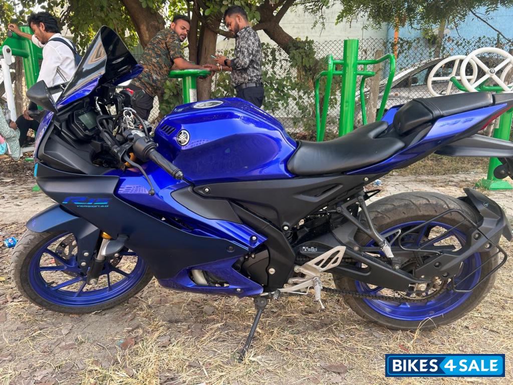 Blue Yamaha R15 V4 Blue Yamaha R15 V4