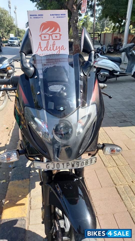 Bajaj Pulsar 220F Bajaj Pulsar 220F
