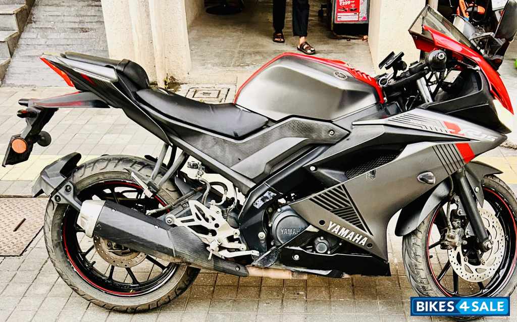 Thunder Grey Yamaha YZF R15 V3 Thunder Grey Yamaha YZF R15 V3