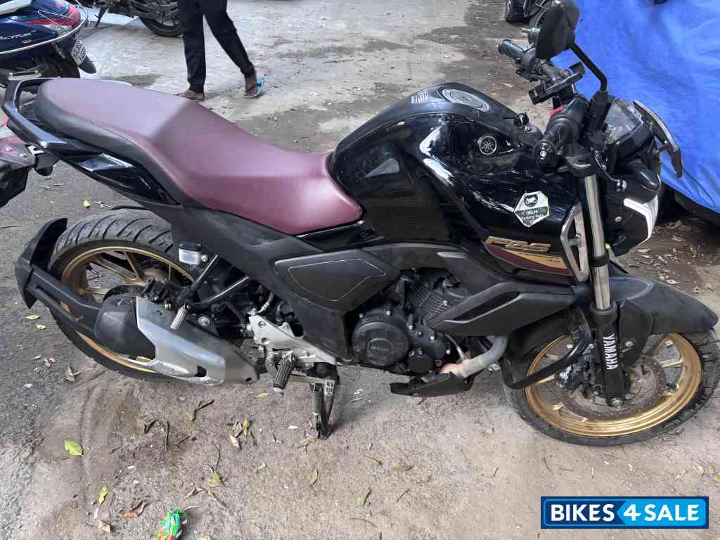 Yamaha FZ-S FI Ver 4.0 Yamaha FZ-S FI Ver 4.0