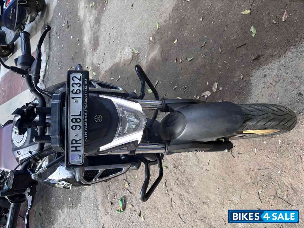 Yamaha FZ-S FI Ver 4.0 Yamaha FZ-S FI Ver 4.0