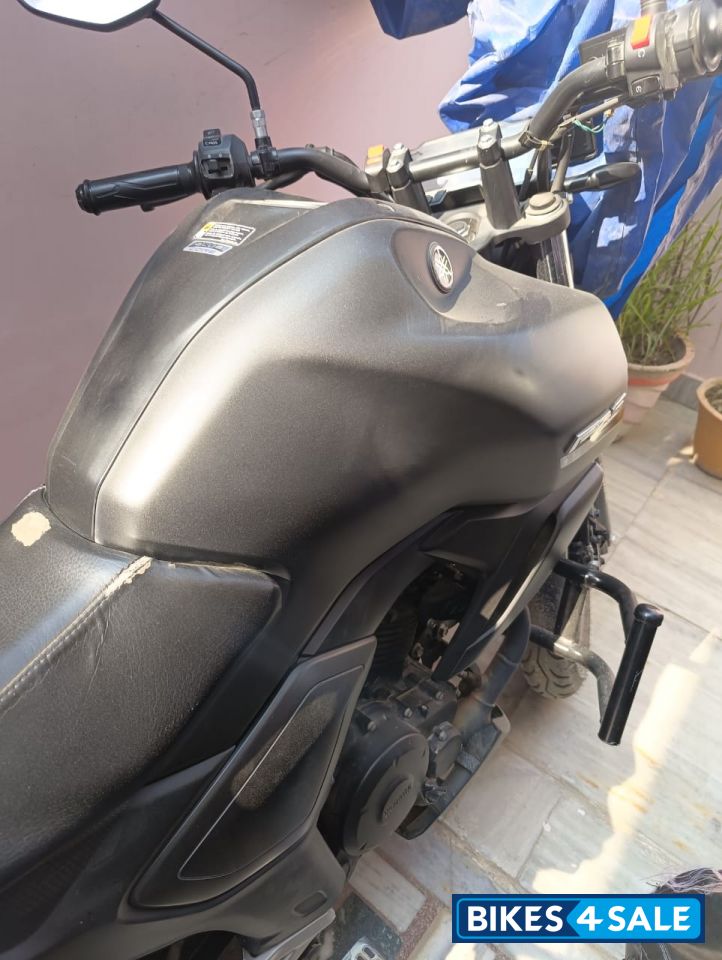 Matt Black Yamaha FZ-S FI Ver 4.0 DLX