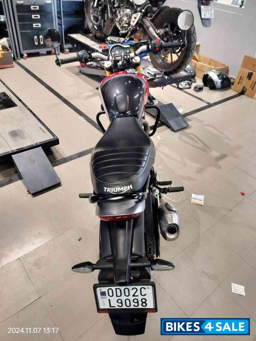 Carnival Red Triumph Speed 400 Carnival Red Triumph Speed 400