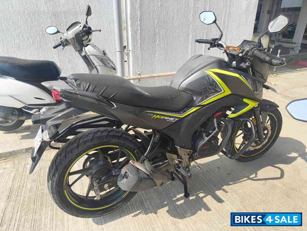 Honda CB Hornet 160R Honda CB Hornet 160R