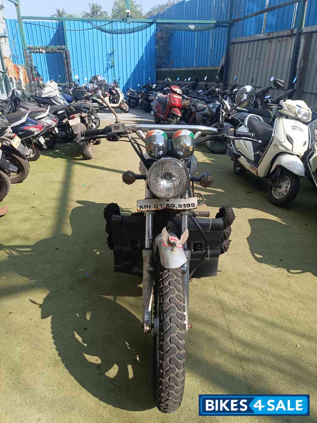 Royal Enfield Thunderbird 350 Royal Enfield Thunderbird 350