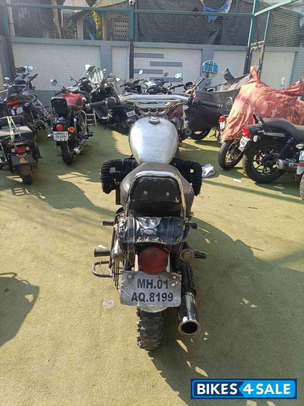 Royal Enfield Thunderbird 350 Royal Enfield Thunderbird 350