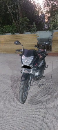 Black Bajaj Pulsar 135LS