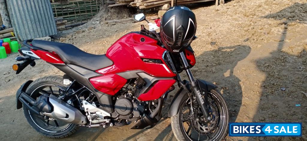 Vivid Red Cocktail Yamaha FZ-S Vivid Red Cocktail Yamaha FZ-S