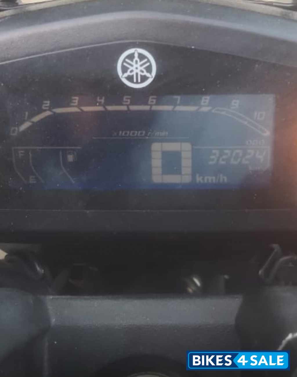 Vivid Red Cocktail Yamaha FZ-S Vivid Red Cocktail Yamaha FZ-S