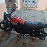 Yezdi Scrambler Dual Tone 2022 Model