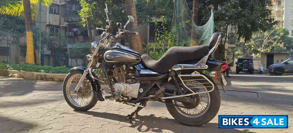 Bajaj Avenger 220 DTS-i Bajaj Avenger 220 DTS-i