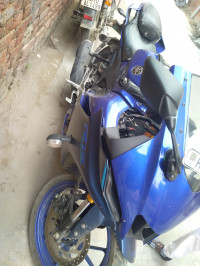 Yamaha R15 V4