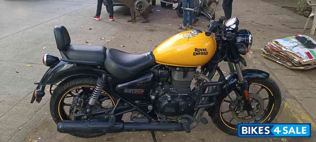 Royal Enfield Meteor 350 Fireball Royal Enfield Meteor 350 Fireball