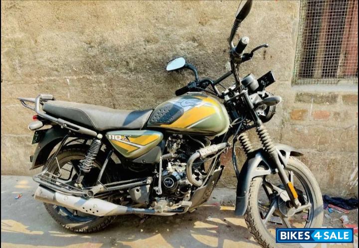 Matte Green Bajaj CT110X