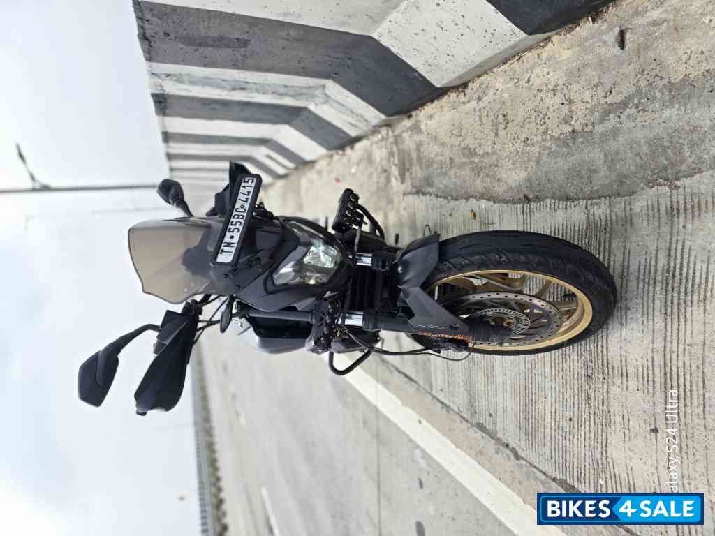 Bajaj Dominar 400