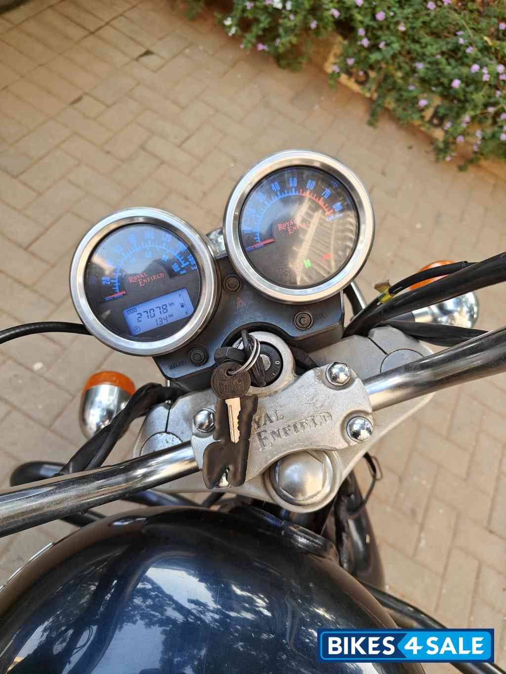 Royal Enfield Thunderbird TwinSpark 350 Royal Enfield Thunderbird TwinSpark 350