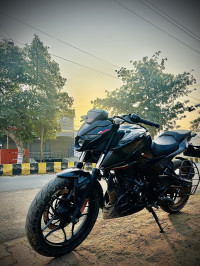 Bajaj Pulsar N160 2022 Model