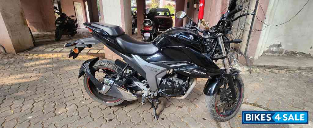 Suzuki Gixxer ABS Suzuki Gixxer ABS