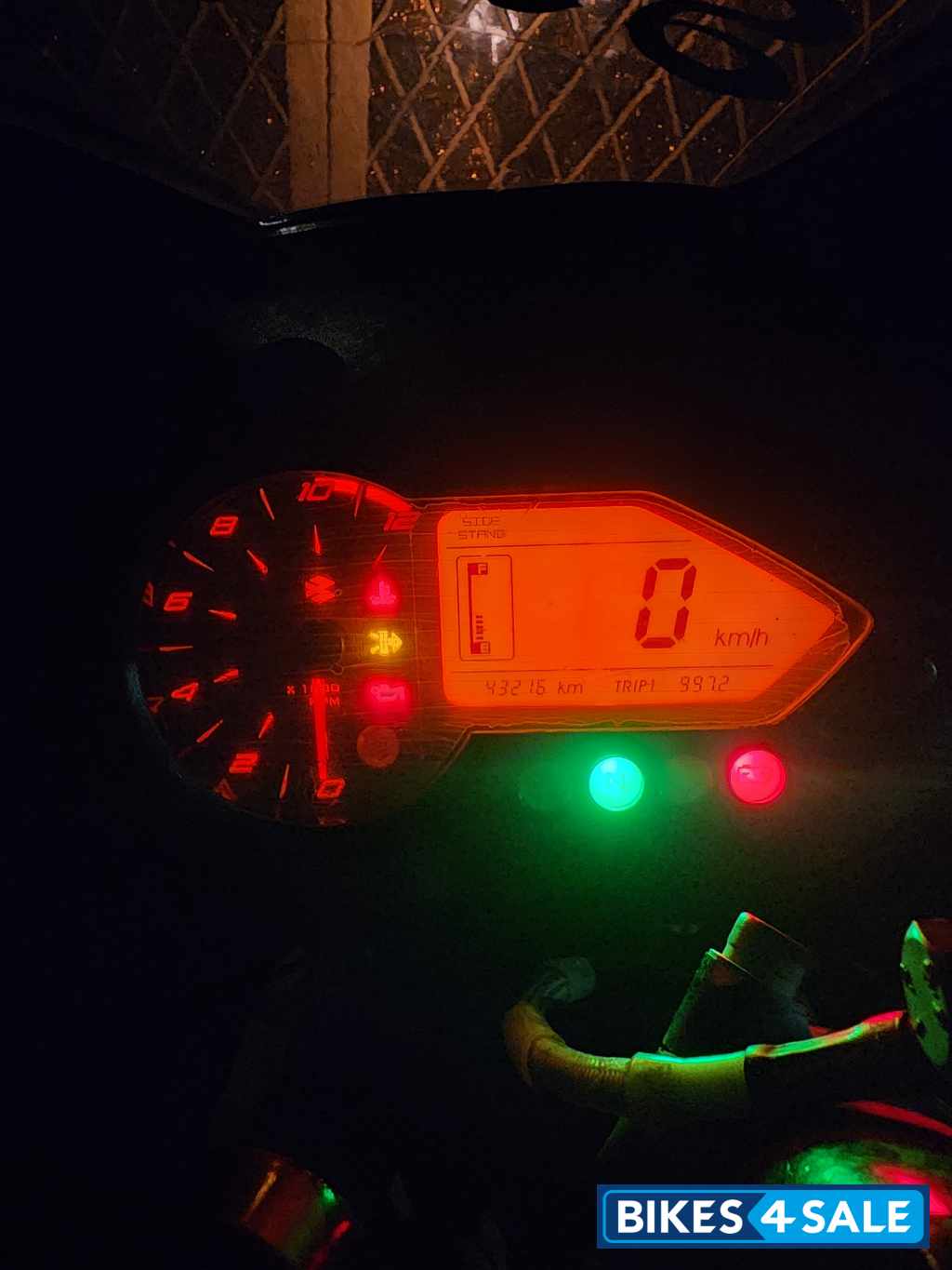 Bajaj Pulsar 220F Bajaj Pulsar 220F