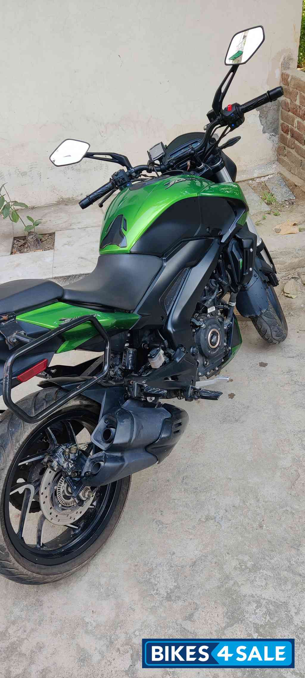 Bajaj Dominar 400 ABS BS6