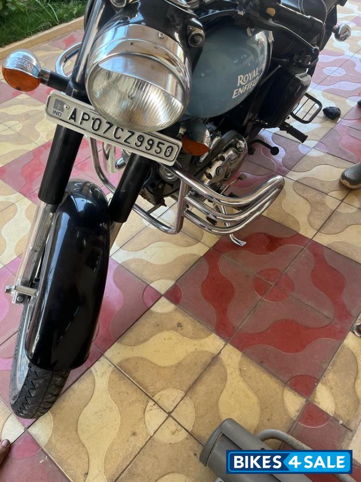 Redditch Blue Royal Enfield Classic 350 Redditch Blue Redditch Blue Royal Enfield Classic 350 Redditch Blue