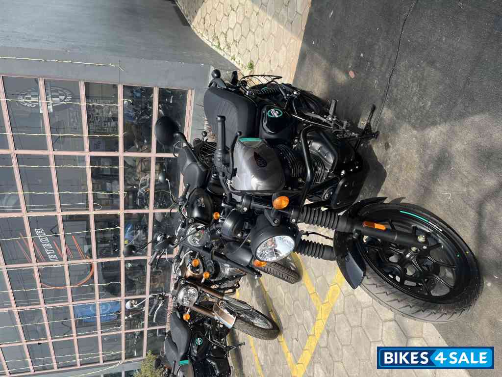 Dapper Ash Royal Enfield Hunter 350 Metro Dapper Ash Royal Enfield Hunter 350 Metro