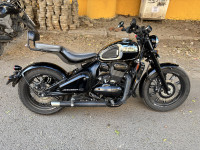 Jawa 42 Bobber Black Mirror 2023 Model