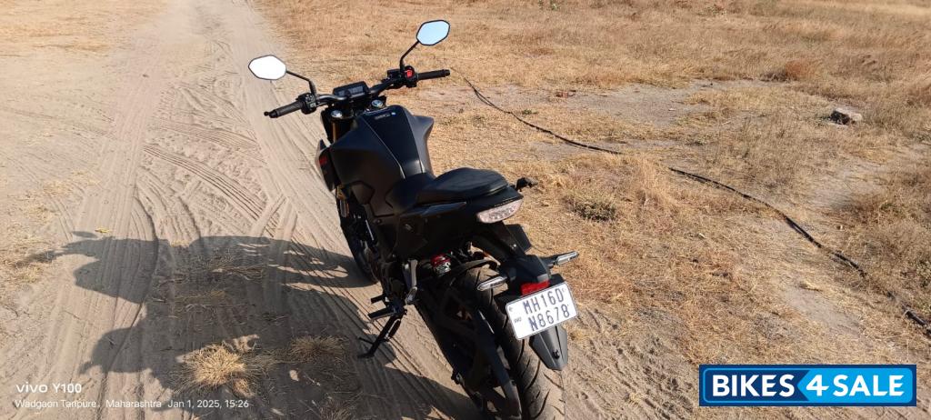 Honda CB300F Deluxe Pro Honda CB300F Deluxe Pro