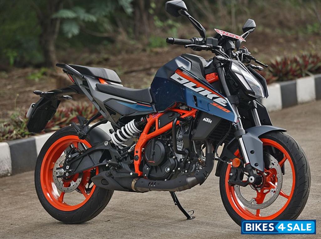 Bule KTM Duke 390 2024 Bule KTM Duke 390 2024