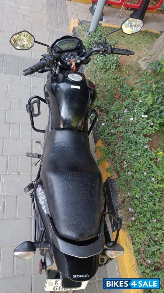 Black Honda CB Trigger Black Honda CB Trigger