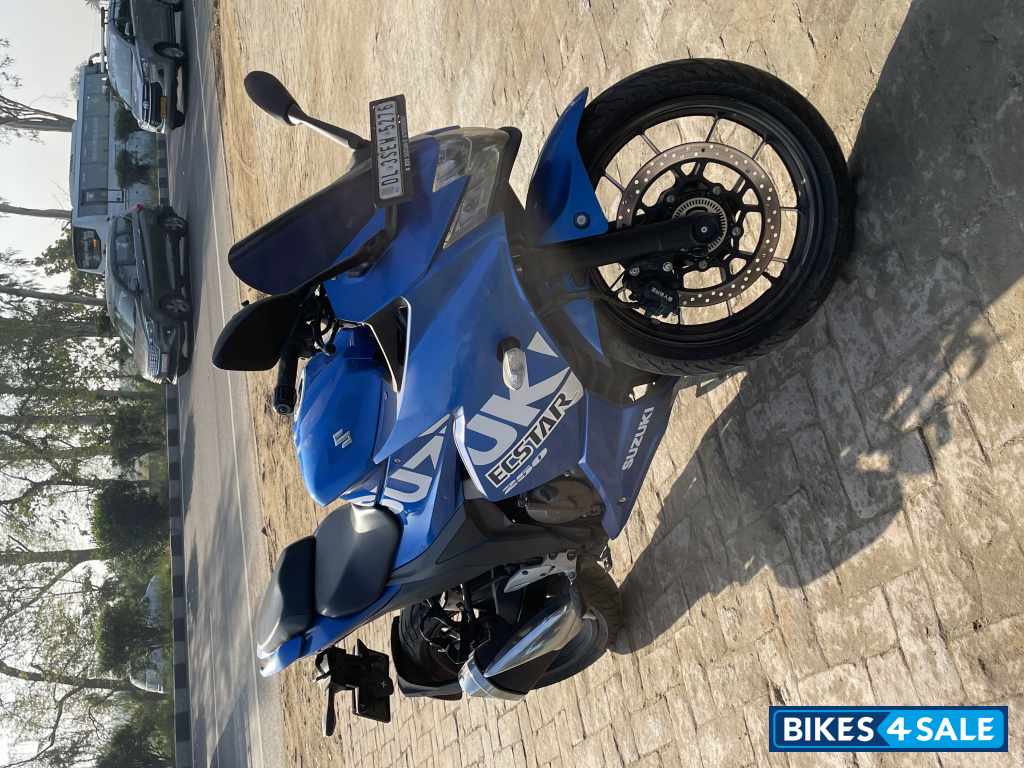 Blue Suzuki Gixxer SF 250 BS6 Blue Suzuki Gixxer SF 250 BS6