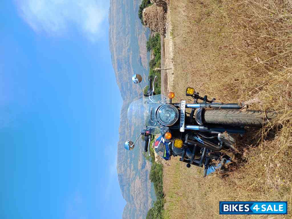 Stellar Blue Royal Enfield Meteor 350 Stellar Stellar Blue Royal Enfield Meteor 350 Stellar