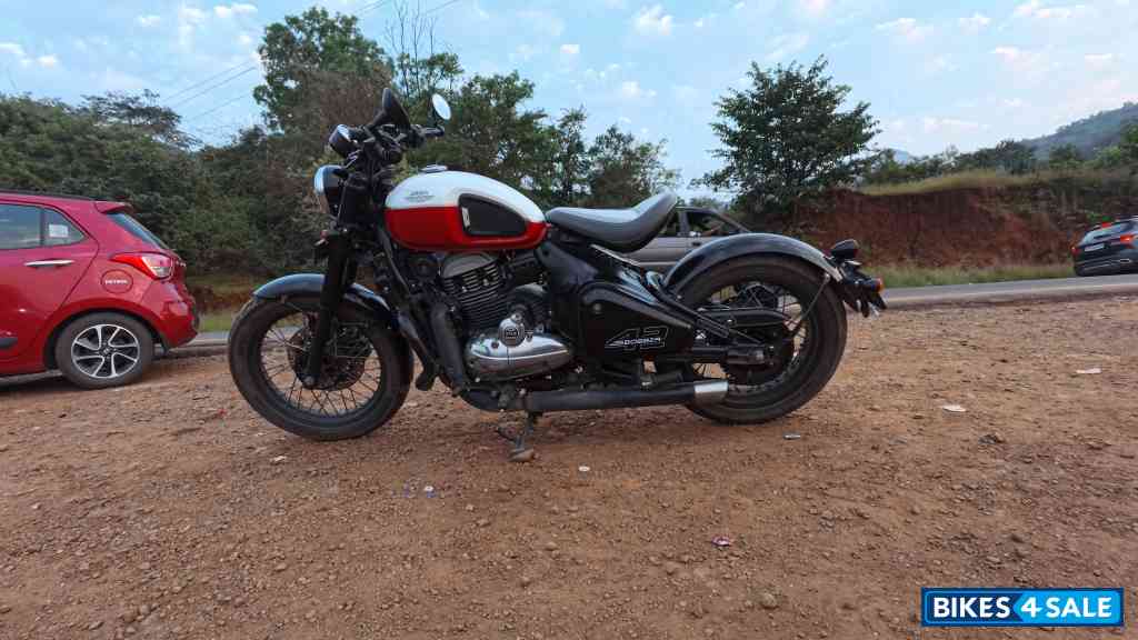 Jawa 42 Bobber Dual Channel ABS Jawa 42 Bobber Dual Channel ABS
