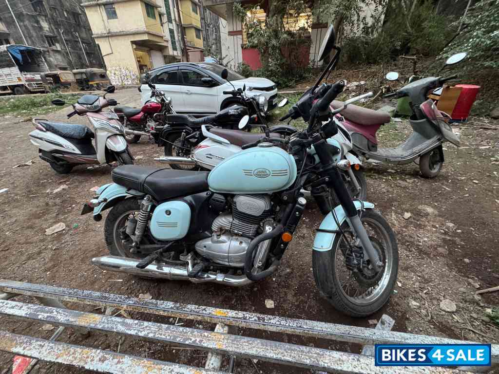 Jawa forty two BS6 Jawa forty two BS6