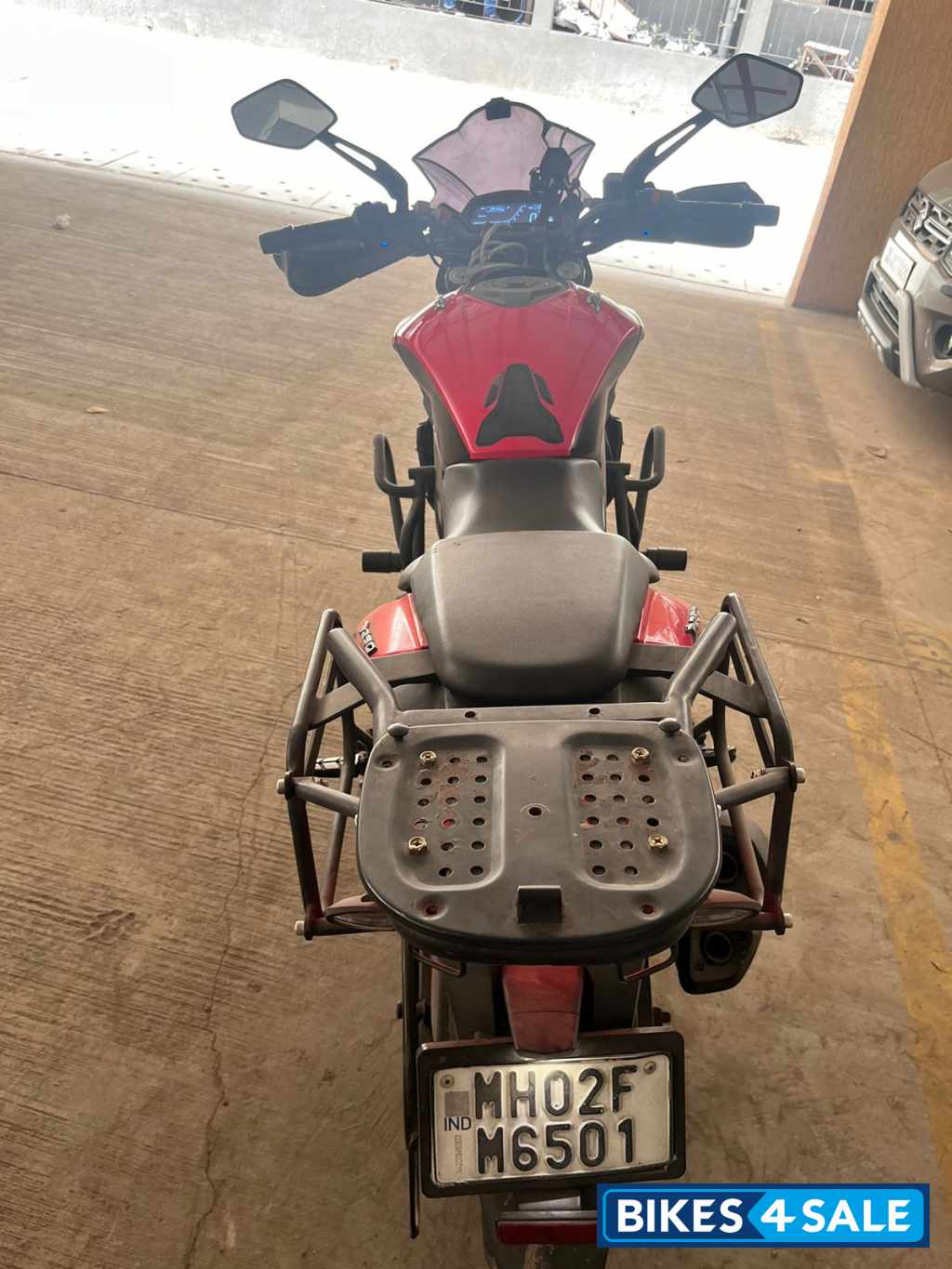 Bajaj Dominar 250