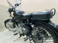 Black Royal Enfield Bullet 350
