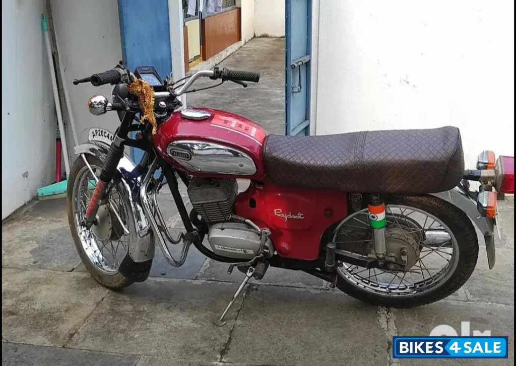 Red And Silver Yamaha Rajdoot Red And Silver Yamaha Rajdoot