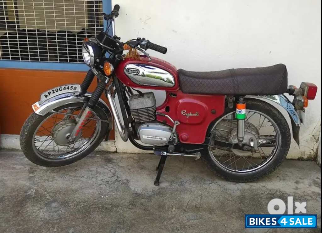 Red And Silver Yamaha Rajdoot Red And Silver Yamaha Rajdoot