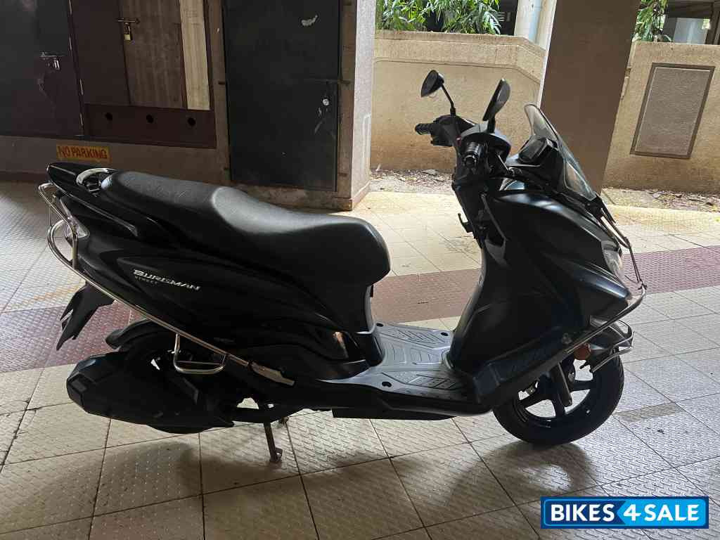 Suzuki Burgman Street Bluetooth Enabled Suzuki Burgman Street Bluetooth Enabled