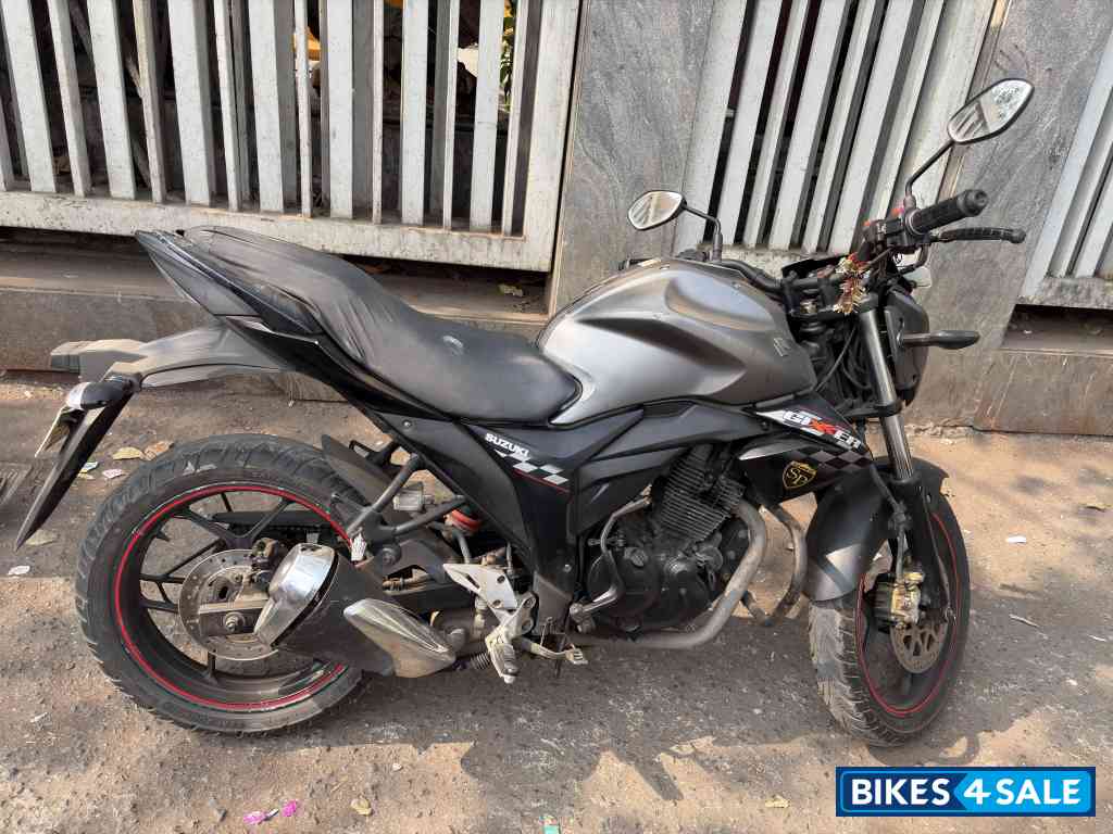 Suzuki Gixxer SP Suzuki Gixxer SP
