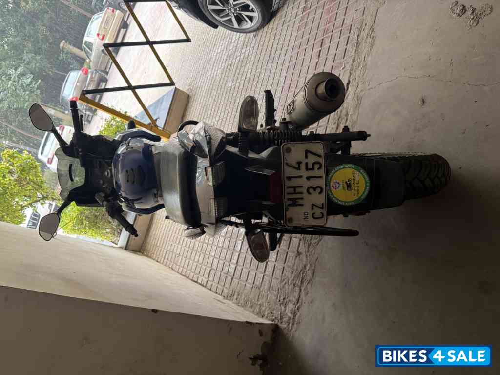 Bajaj Pulsar 220F Bajaj Pulsar 220F