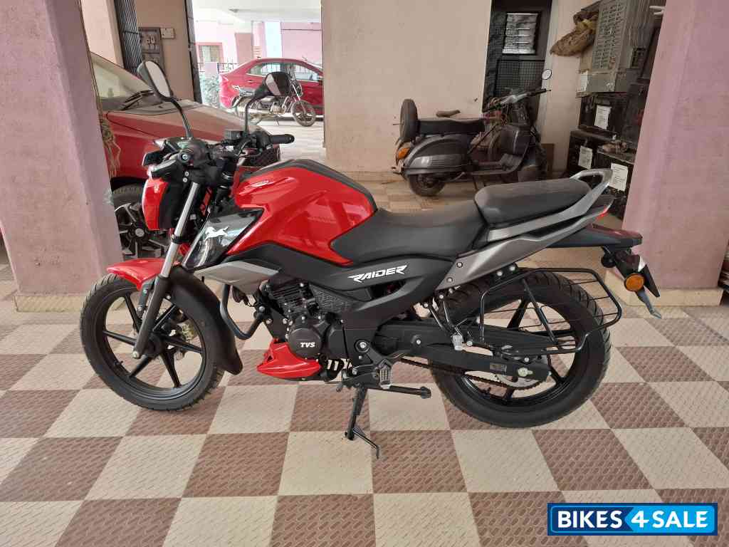 TVS Raider Split Seat TVS Raider Split Seat