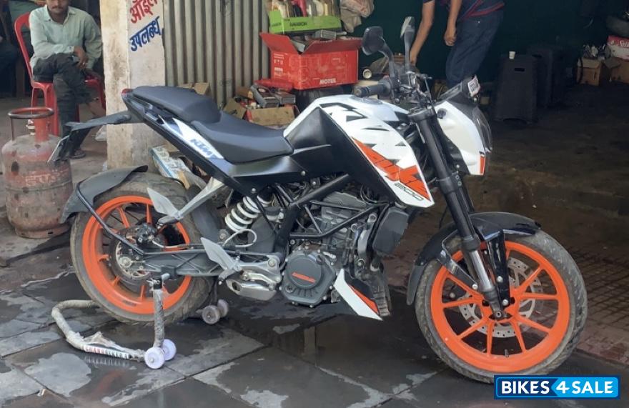 KTM Duke 200 ABS
