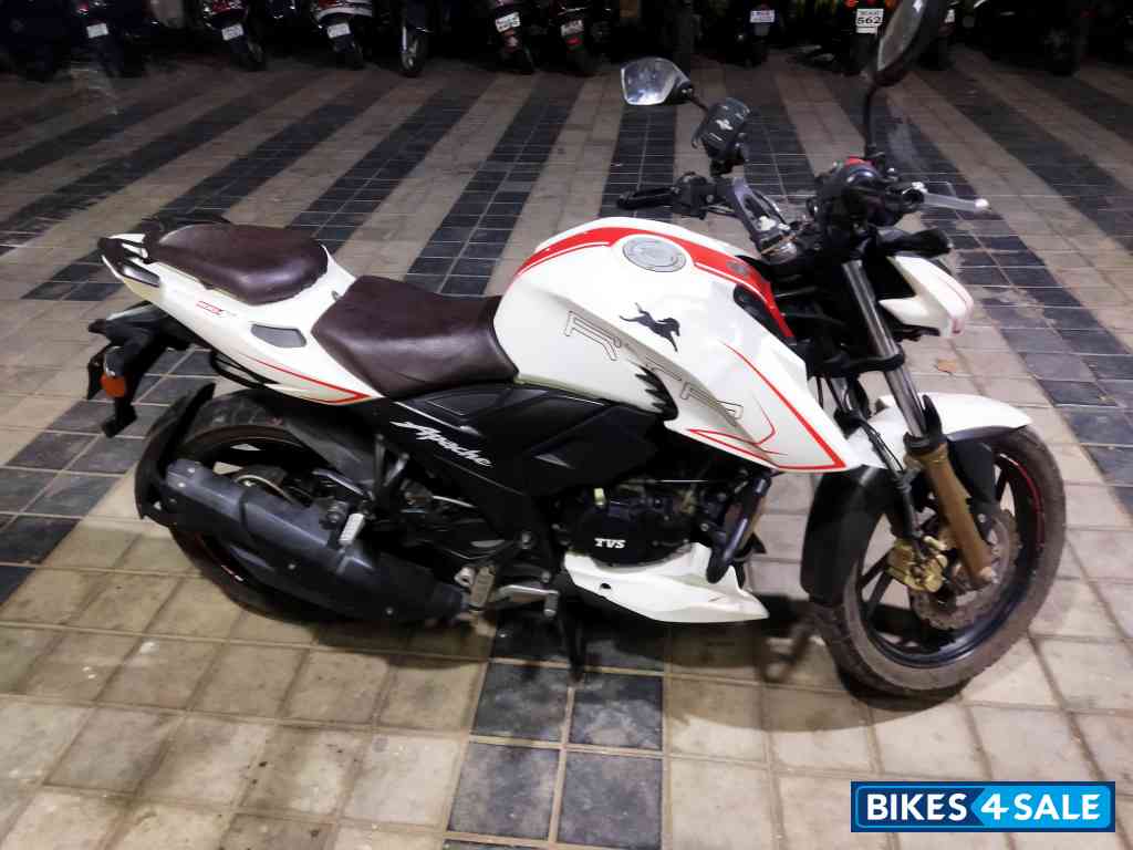 TVS Apache RTR 200 4V TVS Apache RTR 200 4V